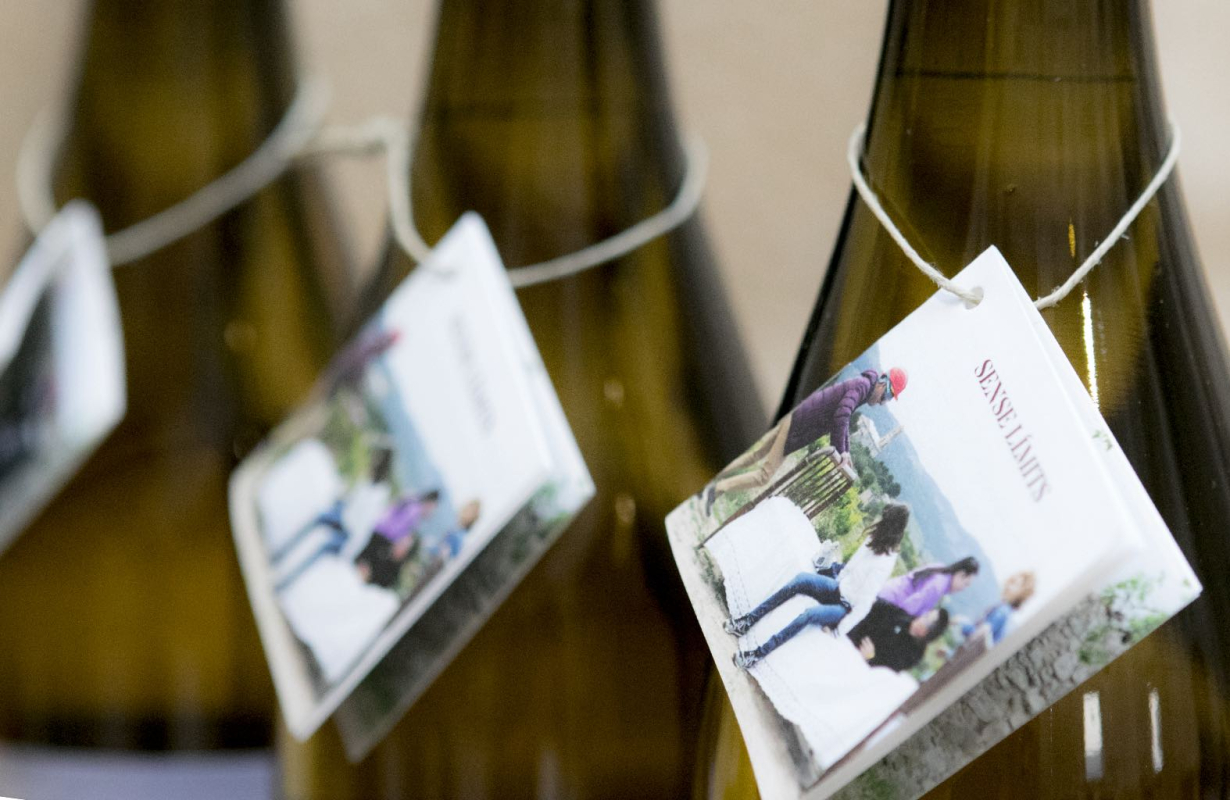 Si tu ajudes, tots sumem! 0